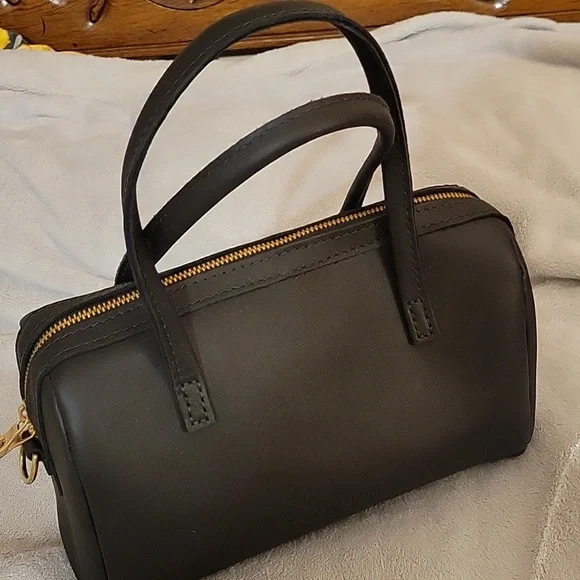 Portland Leather 'Sloan' Doctor Bag - Picture 1 of 7